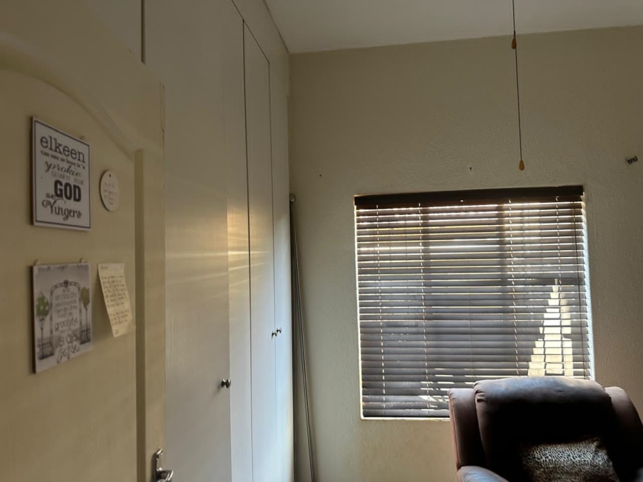 3 Bedroom Property for Sale in Protea Park North West